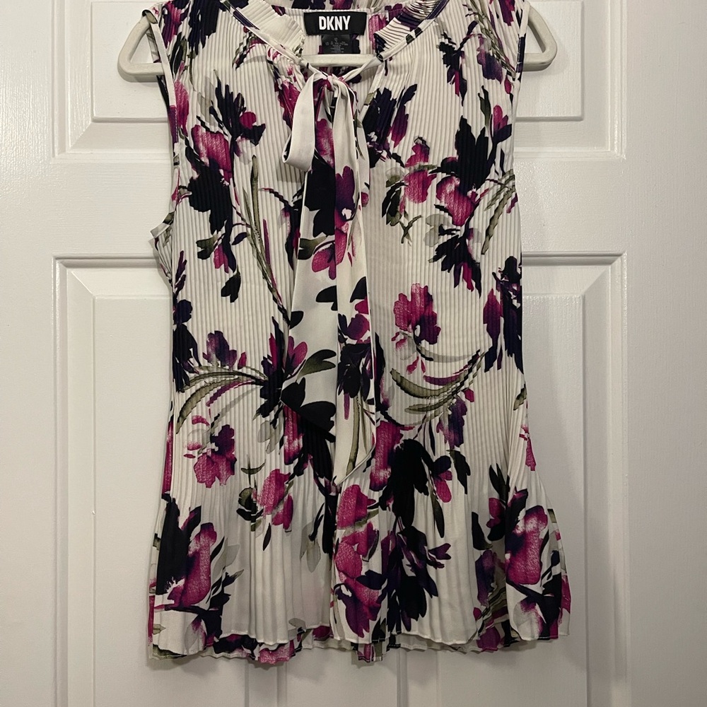Dkny White Sleeveless Pleated Tie Front Blouse